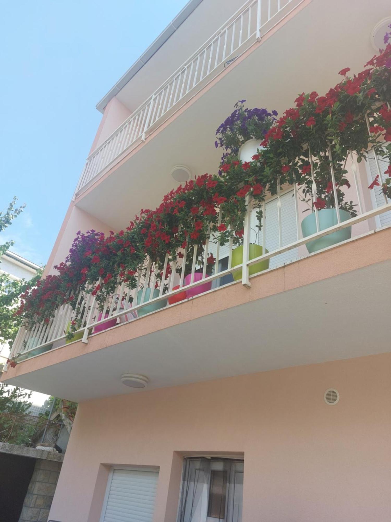 Apartments Dora Trogir Exterior photo